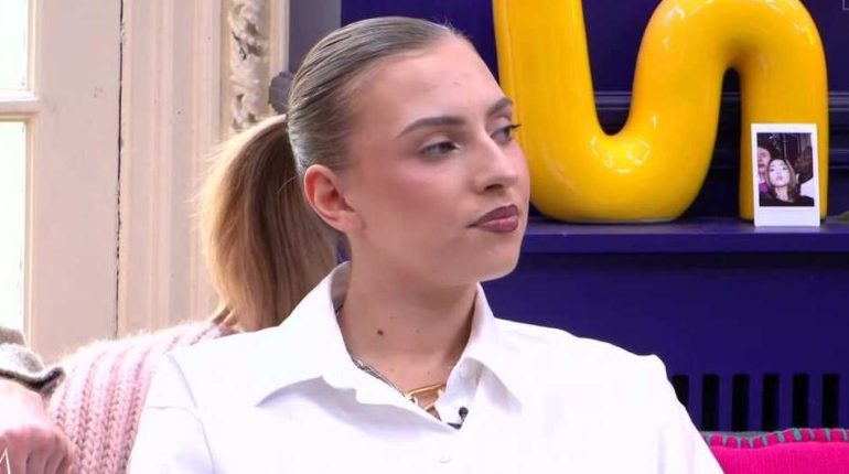 Actualités musique allergie à l'eau Déclarations polémiques Émission de télé-réalité Star Academy Swiss Voice Tour 