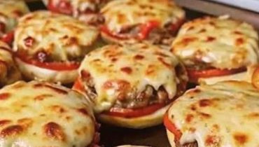 Apéritif Mini burgers Mozzarella Pepperoni Recette pizza Viande hachée 