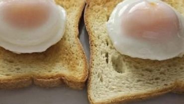 Astuce cuisine Astuces cuisine Œufs pochés Recette allégée Techniques culinaires 