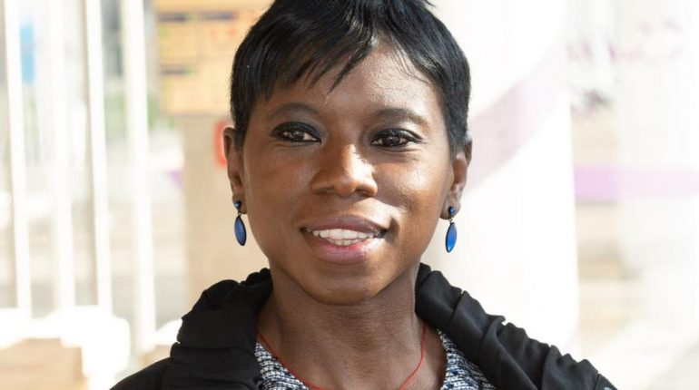 accusent la France Jeux Olympiques d'hiver Patinage artistique Pionnière Salto arrière Surya Bonaly 