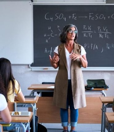 Dijon : une enseignante agressée dans la salle des professeurs après avoir réprimandé un élève de 14 ans