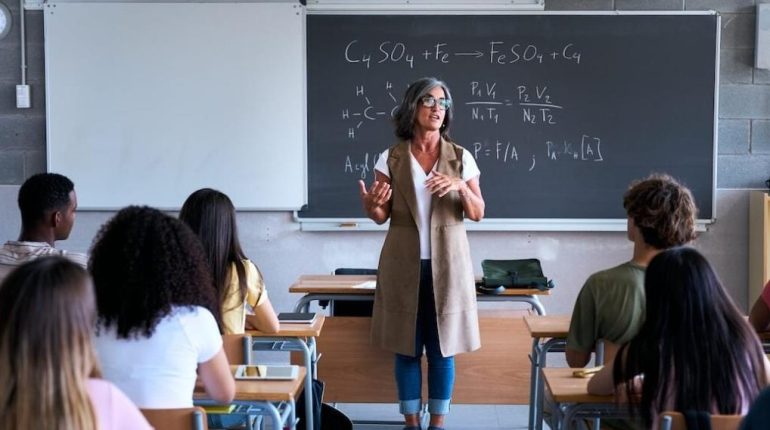 Agression Auto-école Dijon Enseignante violence scolaire 