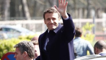 accusent la France Éducation nationale Emmanuel Macron Réforme scolaire Rythmes scolaires Vacances scolaires 