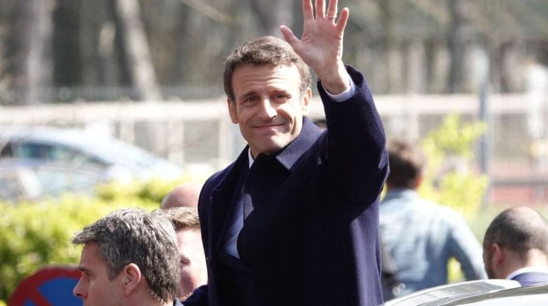 accusent la France Éducation nationale Emmanuel Macron Réforme scolaire Rythmes scolaires Vacances scolaires 