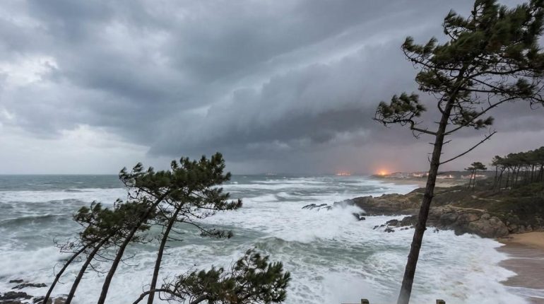 accusent la France Alertes météo faits divers Corse Occitanie Pyrénées-Atlantiques tempête Vent violent 