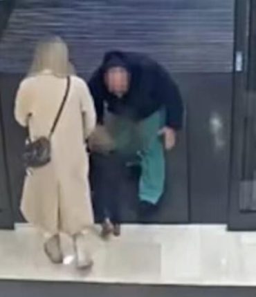 Bergame : une fillette de 18 mois fracturée lors d&rsquo;une tentative d&rsquo;enlèvement à la sortie d&rsquo;un supermarché