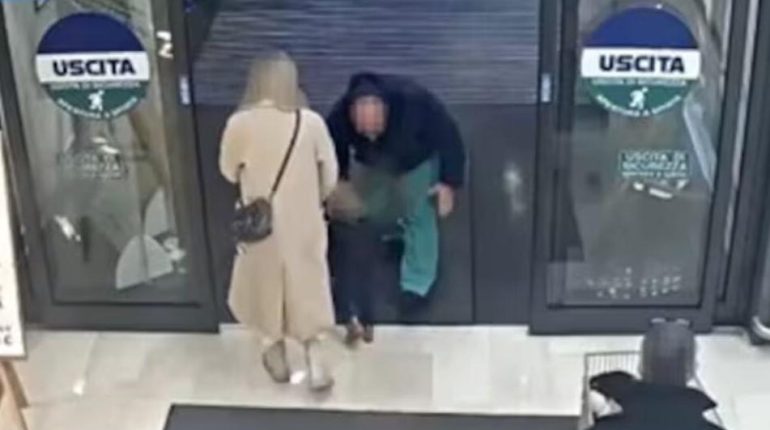 Abandon d'enfant Agression Alerte enlèvement Bergame faits divers violence 