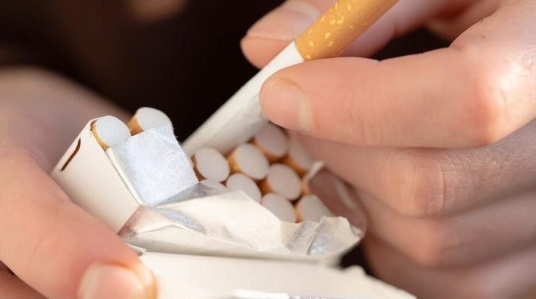 accusent la France Augmentation tabac Douanes Interdiction de fumer point de vente Réglementation 