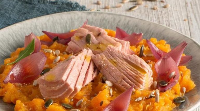 Anthony Delon Astuce cuisine Fanes de carottes Jus de fruits et légumes Plat principal Recette américaine 