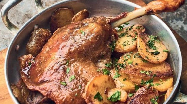 Astuces de conservation Bocaux maison Confit de canard Cuisine française Idée recette Plat traditionnel 