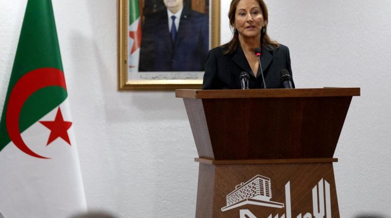 accusent la France Algérie Colonisation dialogue histoire réconciliation Relations franco-algériennes 