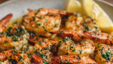 Crevettes Cuisine facile Cuisine méditerranéenne Fruits de mer Plat parfumé Recette rapide 