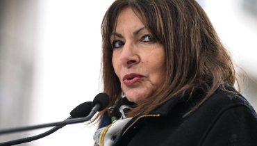 actualité politique France Anne Hidalgo dépenses publiques Élections Emmanuel Grégoire Mairie de Paris 