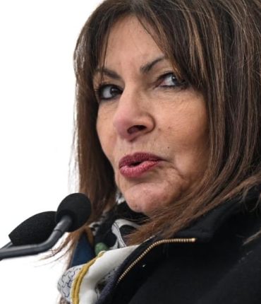 Mairie de Paris : Anne Hidalgo accuse Emmanuel Grégoire de l&rsquo;avoir « tiré dans les jambes » pendant deux ans