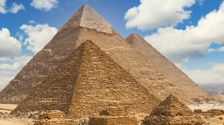 Archéologie découverte Égypte antique Pyramide de Gizeh Radars Tomographie 