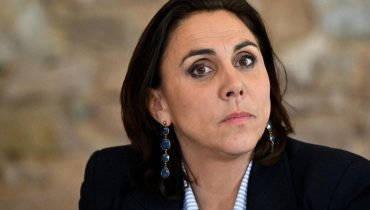 12 célébrités qui ont pu se réincarner sans même s’en rendre compte actualité politique France Députée Élections municipales Handicap Toulon Trisomie 21 