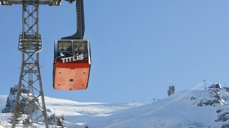 accident Engelberg Guide de montagne Meringue suisse Télécabine Vent violent 