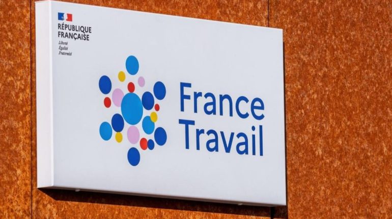 Allocations Données mobiles France Travail Fraude sociale Lutte contre la fraude Résidence à l'étranger 