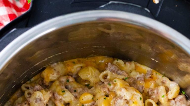 Cheeseburger Instant Pot Macaroni Plat réconfortant Recette rapide 