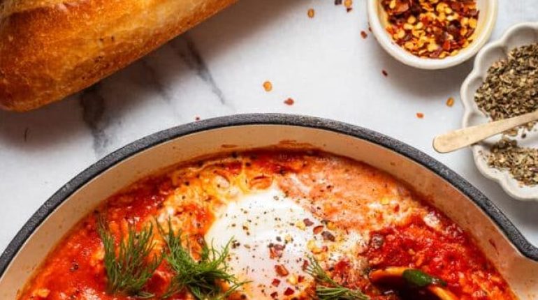 Conservation des œufs Plat unique Préparation à l'avance Recette italienne Sauce tomate 