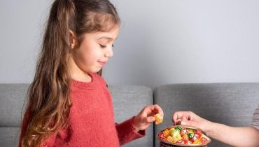 Alimentation enfant Auto-école Conseils parents Controverse éducation les réseaux sociaux 