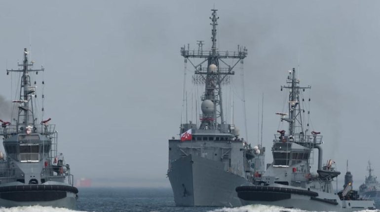 Marine nationale Méditerranée orientale Porte-avions Primes Salaires militaires Service en campagne 