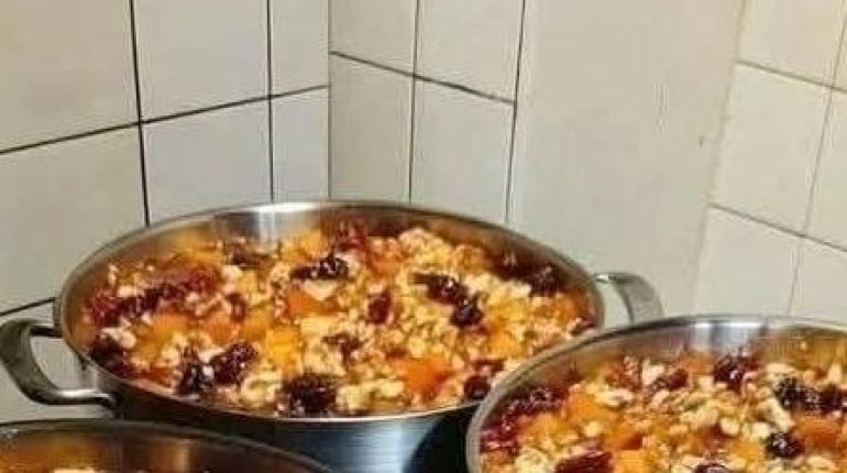 Capirotada Cuisine Mexicaine Cuisine sucrée-salée Desserts Pâques Traditions culinaires 