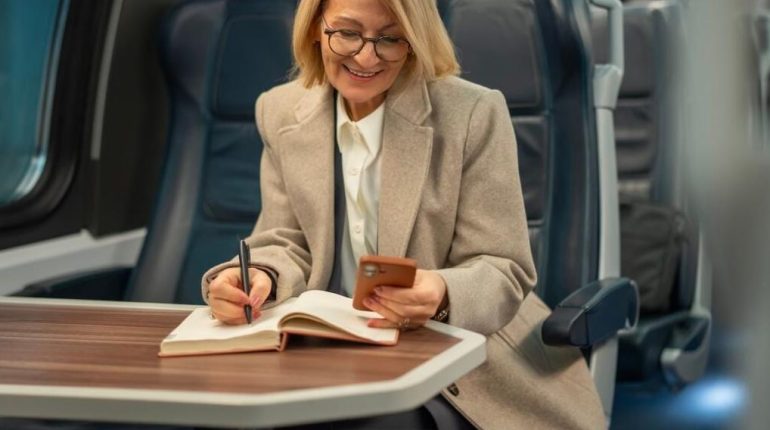 Retraite SNCF : 2 150 euros bruts par mois pour une contrôleuse partie à 57 ans, un cas bientôt impossible