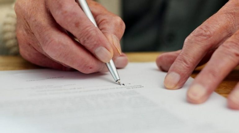 Abus de faiblesse Contrats producteurs Ehpad injustice Leasing automobile Personnes âgées 