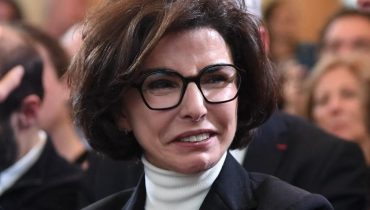 actualité politique France Aide-soignante Bien Vieillir Jarry témoignages Parcours Rachida Dati 