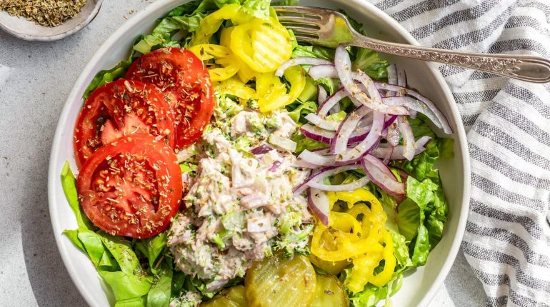 Déjeuner minceur Dessert faible en glucides Recette rapide Riche en protéines Salade de thon Sans pain 