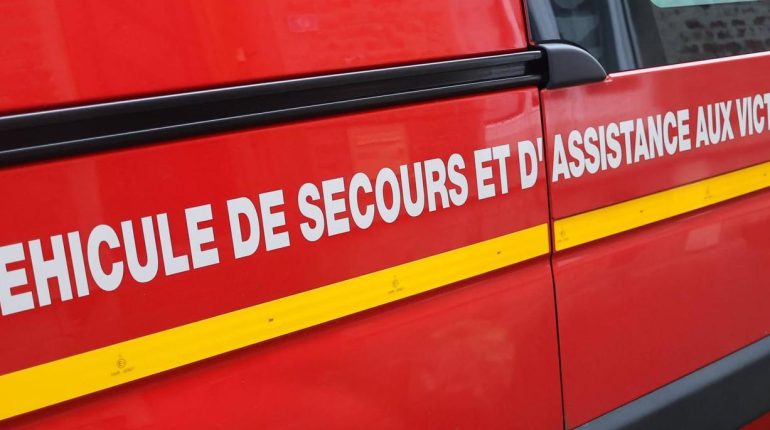 20 voitures Abandon d'enfant accident aux cornes enflammées suscitent Dîner en famille tragédie 