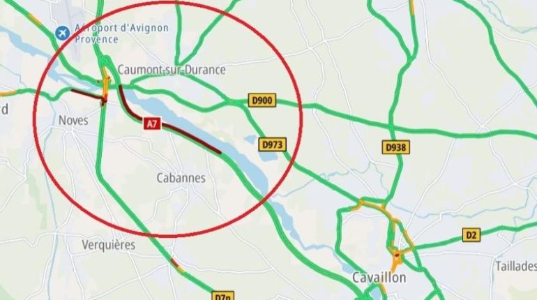 accident Autoroute A75 Bouches-du-Rhône bouchons Circulation faits divers Lyon Noves 