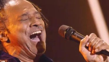 75 ans Actualités musique Auditions à l'aveugle Performance Roddy Julienne The Voice 