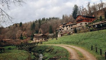 Ambert vend ses maisons à 1 euro pour stopper l'exode rural