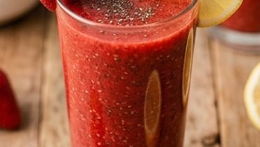 boisson-fraise-gingembre-aux-graines-de-chia-le-sm cover