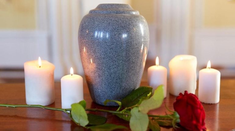 Alternatives funéraires Aquamation Disposition des corps Écosse Émissions CO2 Funérailles écologiques 