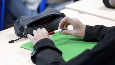 Cours à 9h, stages remaniés : deux chantiers urgents pour l'Éducation nationale