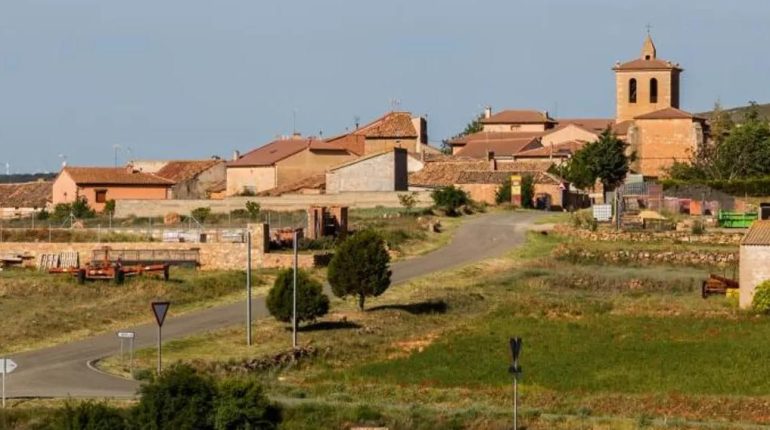 Agences immobilières Cumul Emploi-Retraite Espagne Repopulation Vie rurale Village olympique 