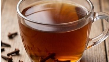 eau-de-clou-de-girofle-la-boisson-du-matin-que-les cover