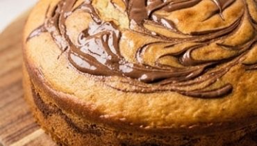 gateau-au-yaourt-marbre-au-nutella-ultra-fondant-e cover