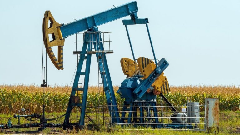 Il relance un puits de pétrole abandonné en Alsace et génère 4 millions d'euros