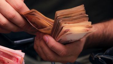 Inde : bloqué par la bureaucratie, il exhume sa sœur pour convaincre la banque