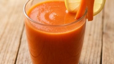 jus-tomate-carotte-citron-la-boisson-du-matin-pour cover