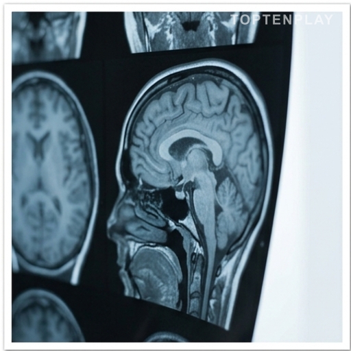 Laurence Boccolini révèle sa tumeur faciale : 