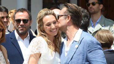 Mort de Nathalie Baye : David Hallyday soutient Laura Smet, la France perd une icône