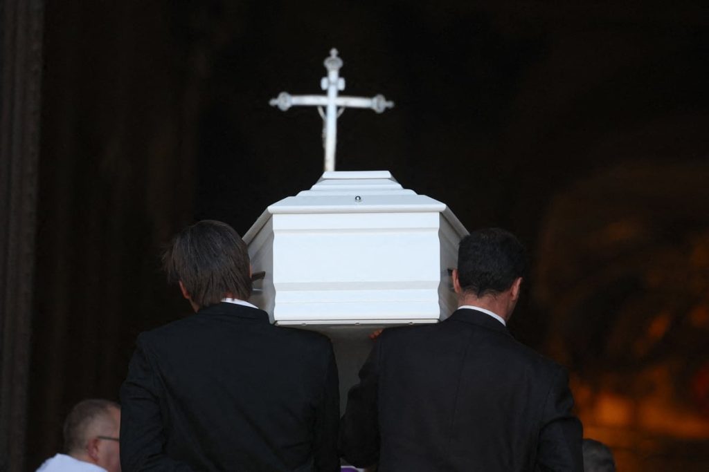 obseques-de-nathalie-baye-un-hommage-emo-2820942945-og Obsèques de Nathalie Baye : un hommage émouvant terni par l'incident Brigitte Macron