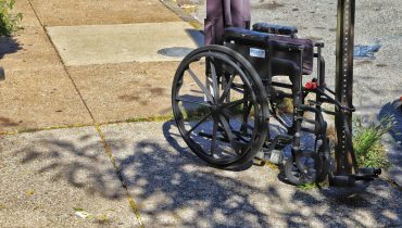 Utrecht : un homme en fauteuil roulant immolé en pleine rue, deux suspects arrêtés