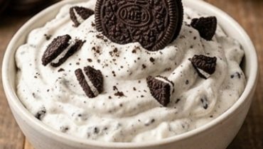 oreo-fluff-le-dessert-cremeux-aux-oreos-en-4-ingre cover