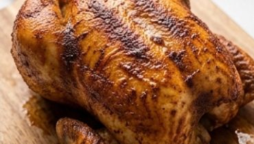 poulet-entier-a-la-mijoteuse-la-methode-secrete-po cover